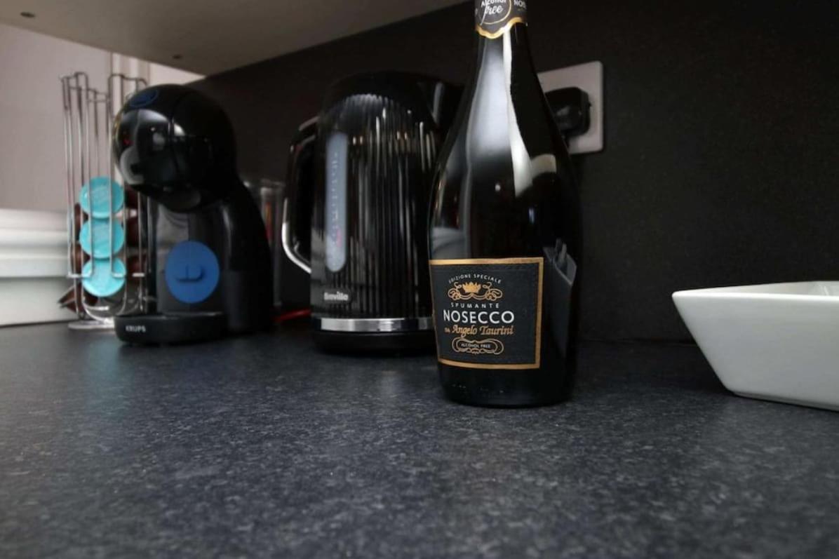 Principality House By Mia Living 3 Bedroom Apartment A 5 Min Walk To Principality Stadium Cardiff Exterior photo